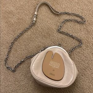 Maison margiela Tabi cream clip chain bag